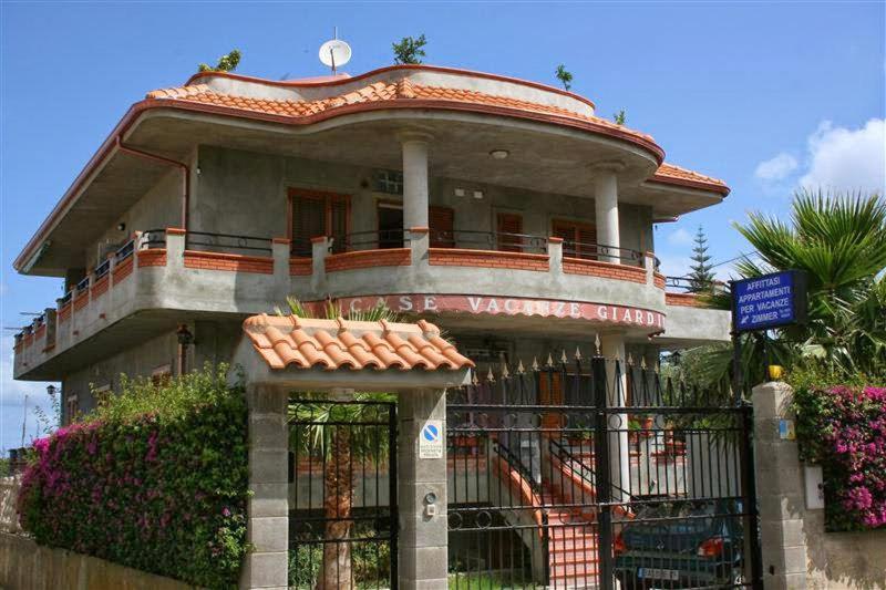 Case Vacanze Giardino 파르겔리아 외부 사진