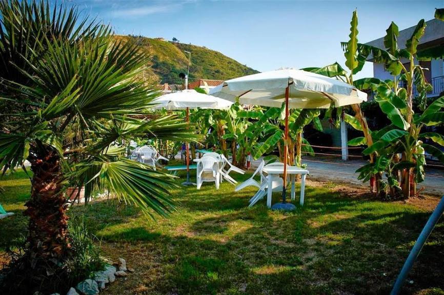 Case Vacanze Giardino 파르겔리아 외부 사진