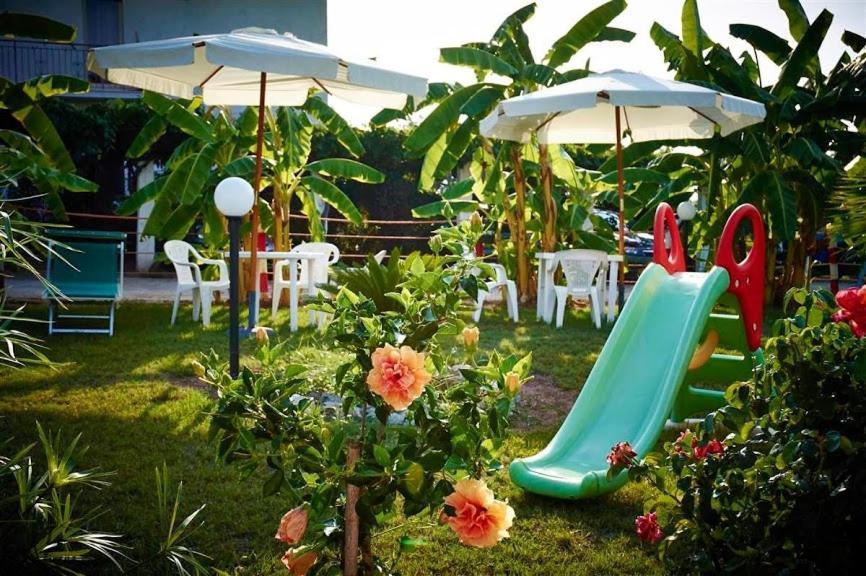 Case Vacanze Giardino 파르겔리아 외부 사진